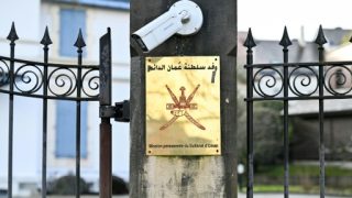 Iran-US Nuclear Talks Resume in Geneva Amid Military Tensions