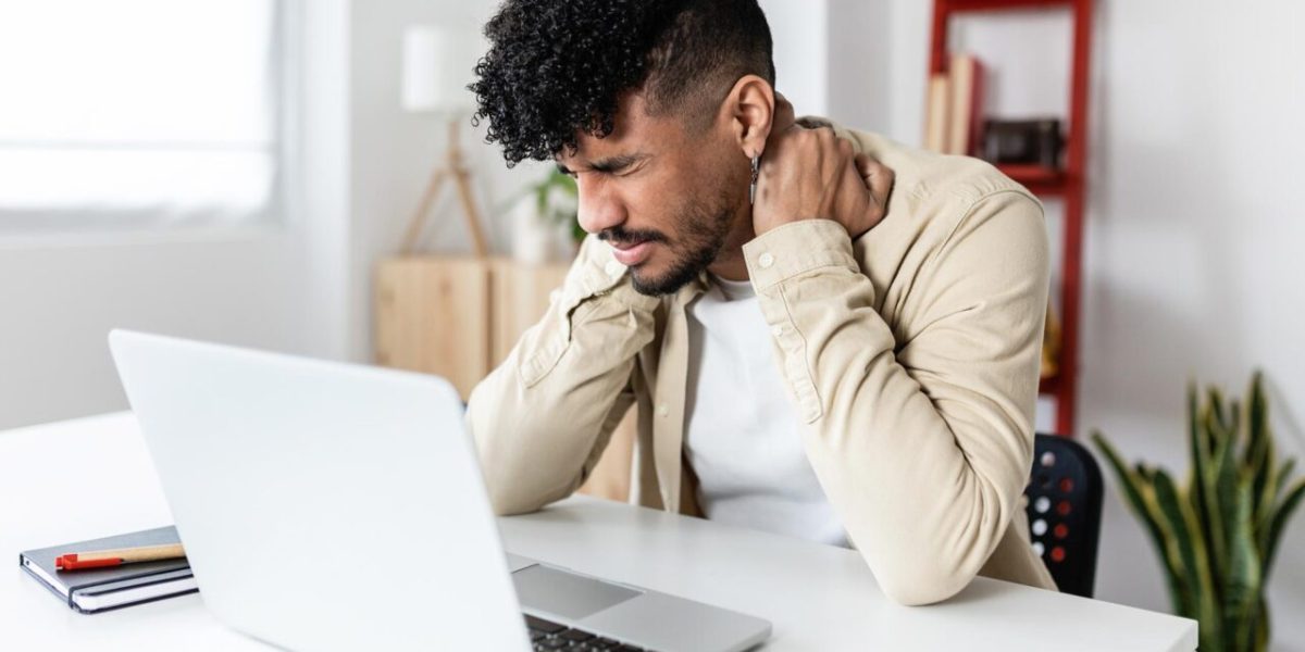 'Office Shrimp' Posture Poses Serious Health Risks