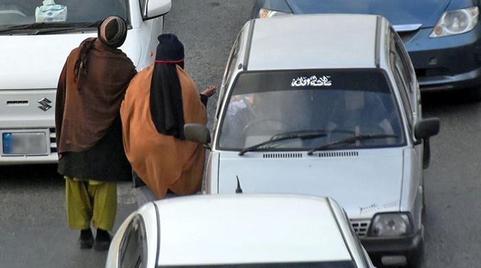 Poverty Rate Rises to 28.8% in Pakistan Over Six Years