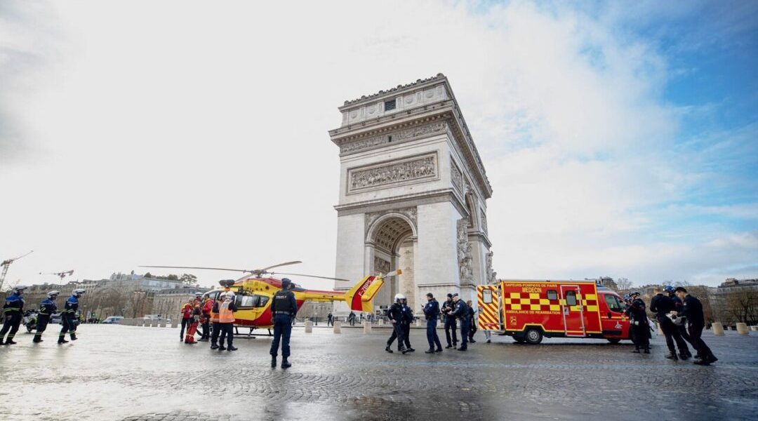 Paris Firefighters Execute Daring Helicopter Rescue Near Arc de Triomphe