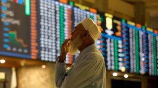 Pakistan Stock Exchange Falls on Foreign Selling, Weak Earnings