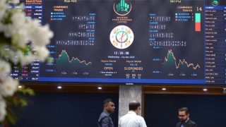 Pakistan Stock Exchange Plunges Amid US-Iran Tensions, Rollover Pressure