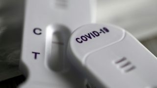 Long COVID: Psychological Theory Sparks Controversy in Treatment Search