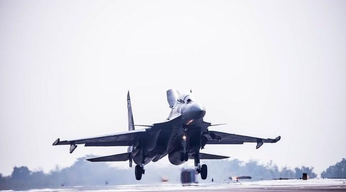 Two Indian Pilots Killed in Assam Fighter Jet Crash During Training