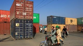 Karachi Roads Remain Closed After Violent Protests at US Consulate