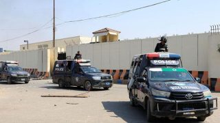 Clashes Outside US Consulate in Karachi Kill 9, Injure 18