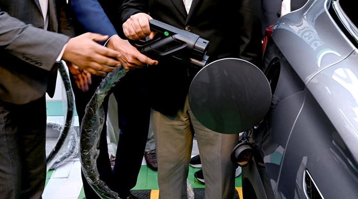 Oil Industry Seeks Review of Mandatory EV Chargers at Petrol Stations