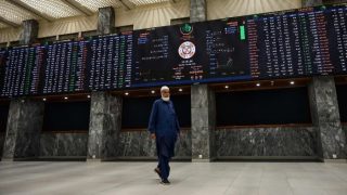Gulf Attacks Drive Oil Prices Up, Trigger Sharp Fall in Pakistan Stock Market
