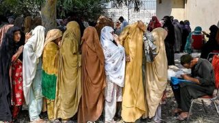 8 Women Killed, 80 Injured as Roof Collapses During Aid Distribution in Rahim Yar Khan