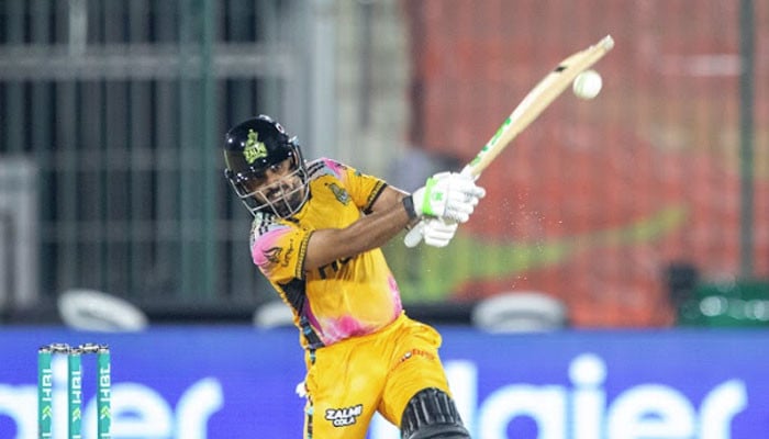 Babar Azam's Century Powers Peshawar Zalmi to 255 Against Quetta Gladiators