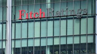 Fitch Maintains Pakistan's 'B-' Rating with Stable Outlook