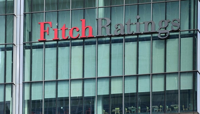 Fitch Maintains Pakistan's 'B-' Rating with Stable Outlook