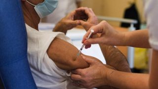 France Launches Spring COVID-19 Vaccination Campaign for Vulnerable Groups