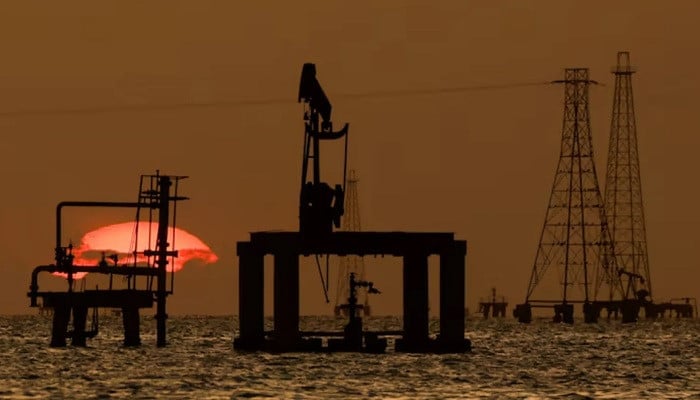 Gulf Crisis Drives Oil Past $108, Markets on Edge