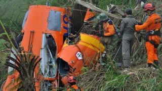 Helicopter Crash in Indonesia's Borneo Kills 8 in Dense Jungle