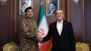 Pakistan's Army Chief Visits Iran to Bolster US-Iran Ceasefire