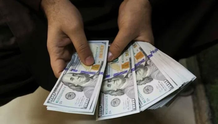 Pakistan Returns to International Bond Market After 4-Year Hiatus