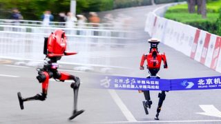 Chinese Humanoid Robots Break Half-Marathon World Record