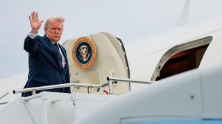 Trump Urges Caution on Iran Deal, Warns Negotiators